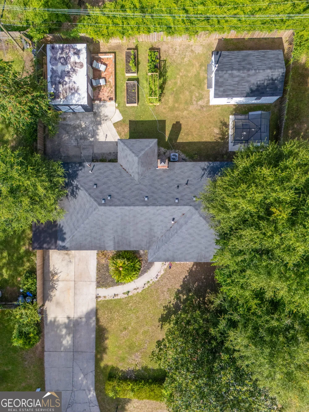 17 Regent DR Savannah, GA 31406