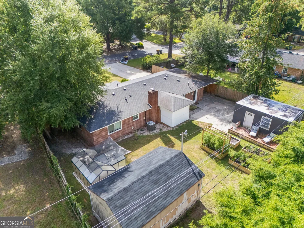 17 Regent DR Savannah, GA 31406