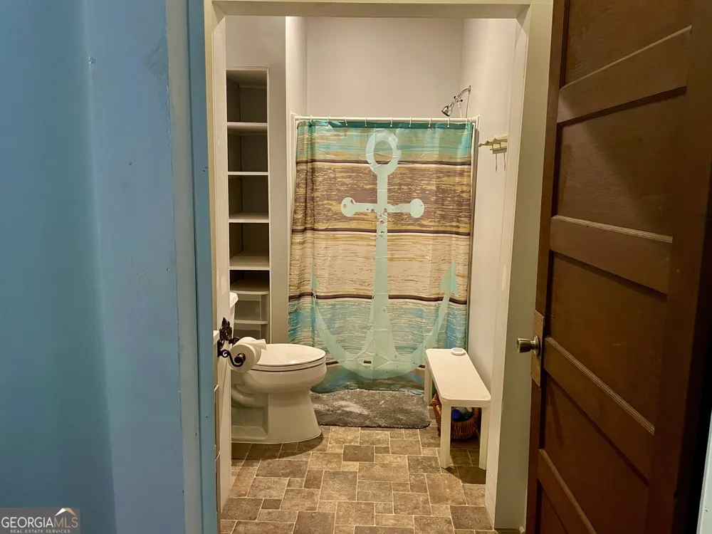 1190 Shore DR Tignall, GA 30668