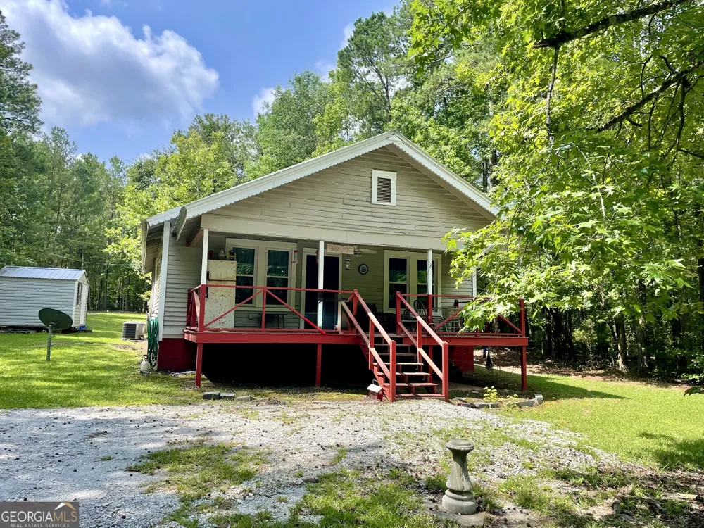 1190 Shore DR Tignall, GA 30668