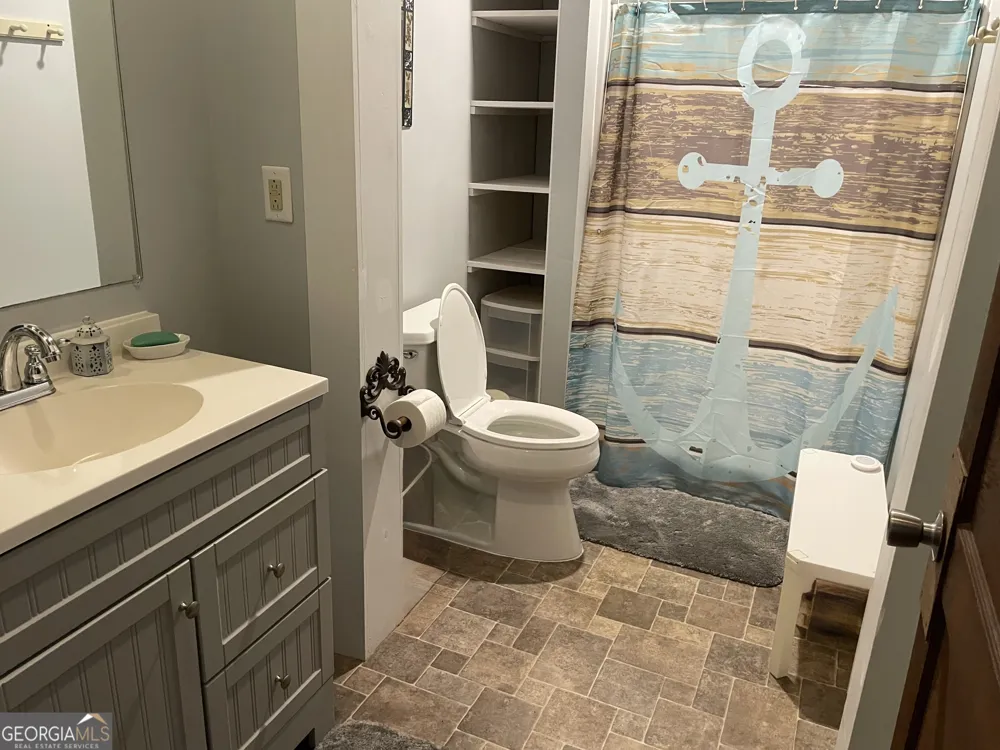 1190 Shore DR Tignall, GA 30668