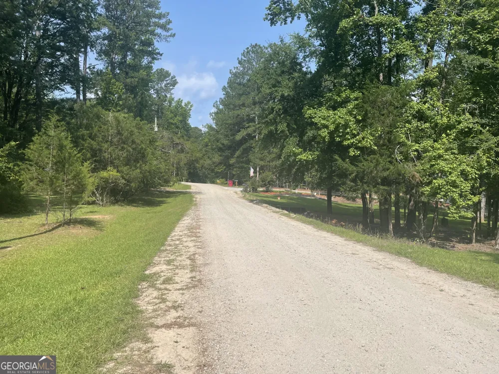 1190 Shore DR Tignall, GA 30668