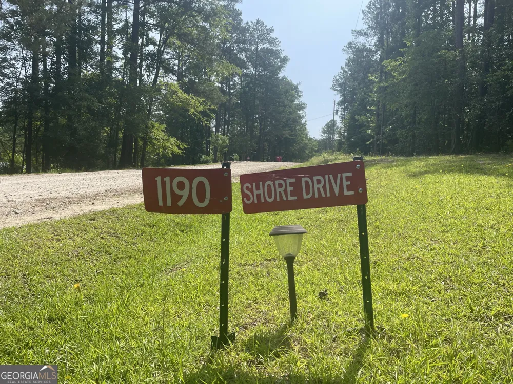 1190 Shore DR Tignall, GA 30668