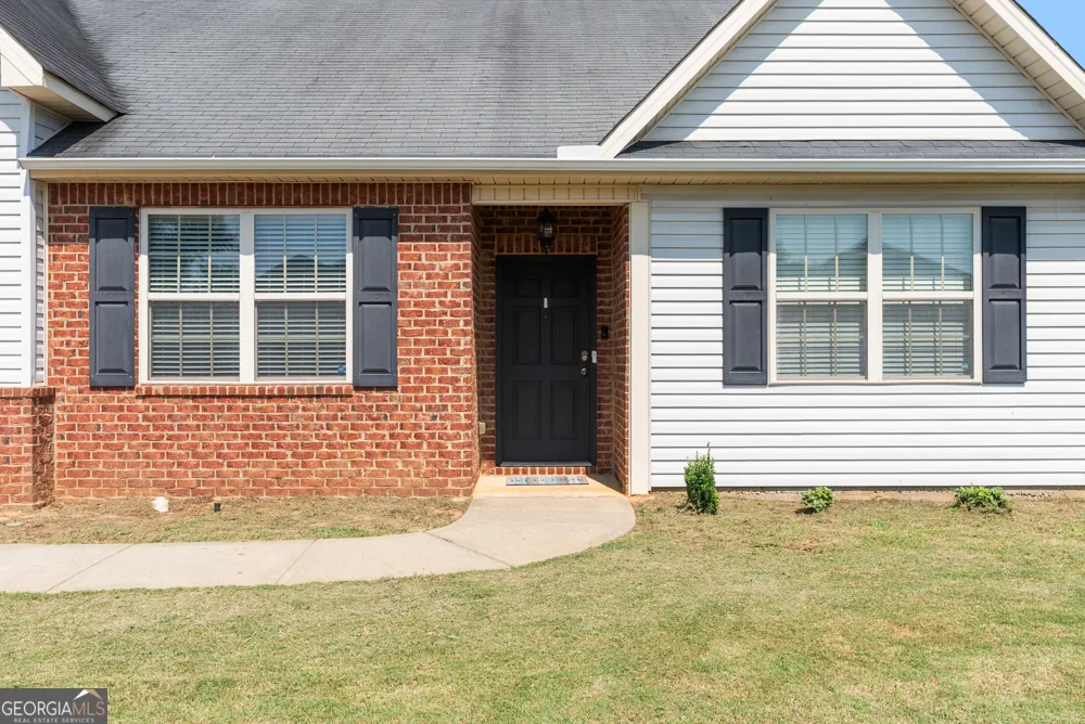 316 Flowing Meadows DR Kathleen, GA 31047
