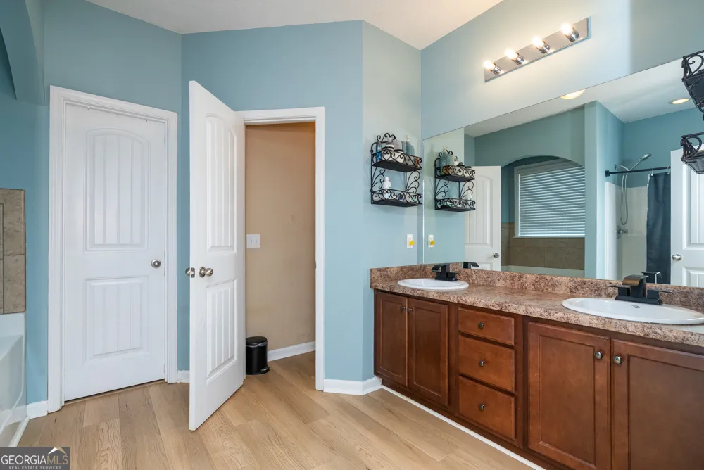 316 Flowing Meadows DR Kathleen, GA 31047