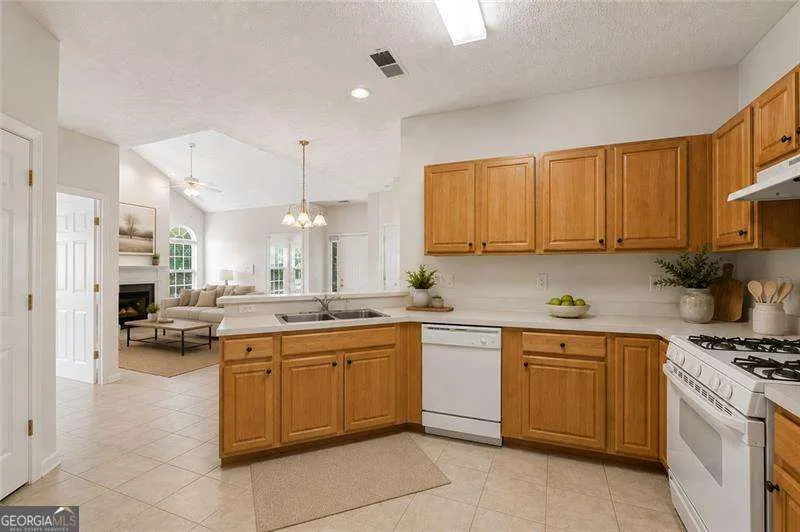 3708 Villa Springs CIR Powder Springs, GA 30127