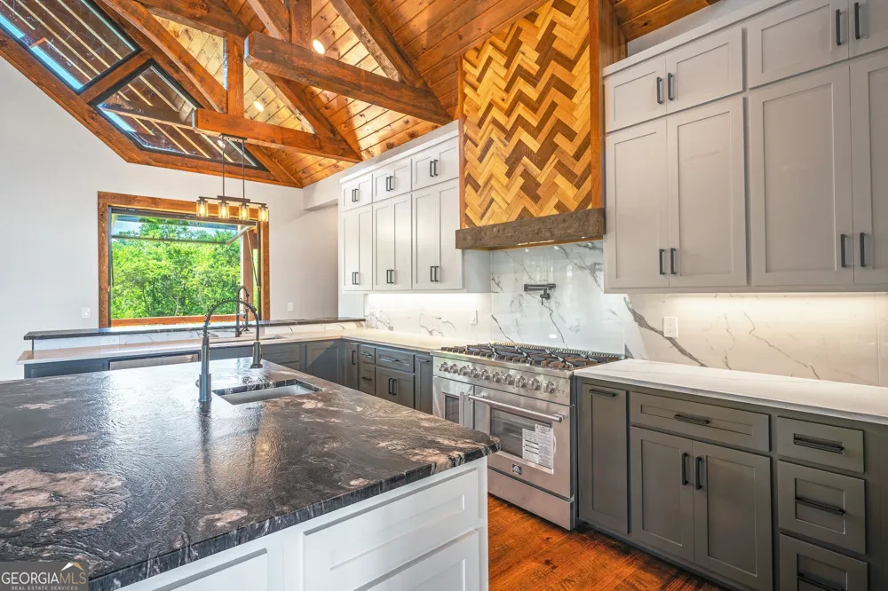 42 Waterstone WAY Mineral Bluff, GA 30559