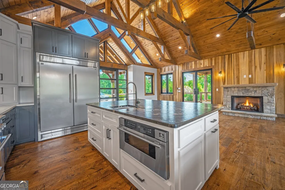 42 Waterstone WAY Mineral Bluff, GA 30559