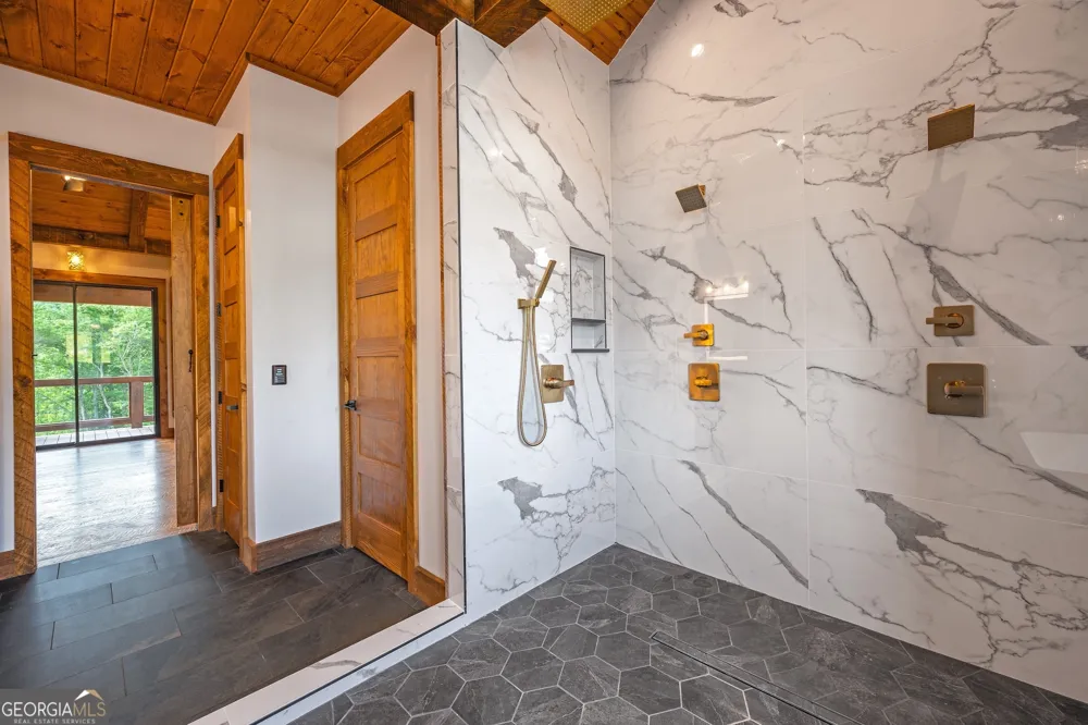 42 Waterstone WAY Mineral Bluff, GA 30559