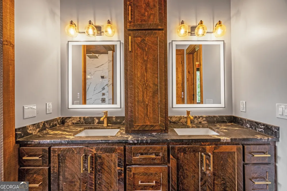 42 Waterstone WAY Mineral Bluff, GA 30559