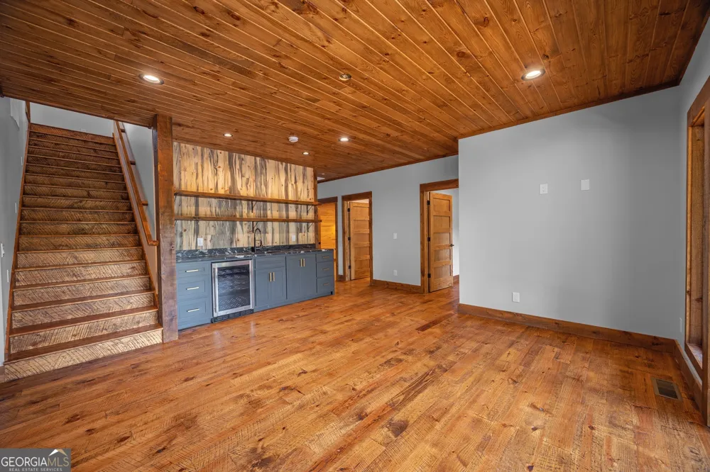 42 Waterstone WAY Mineral Bluff, GA 30559
