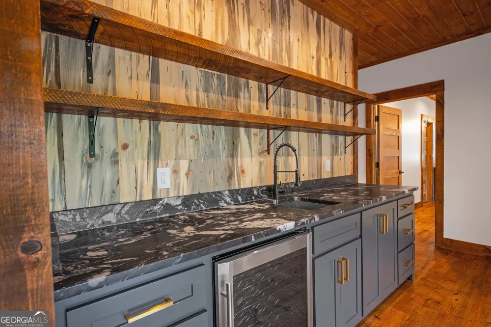 42 Waterstone WAY Mineral Bluff, GA 30559