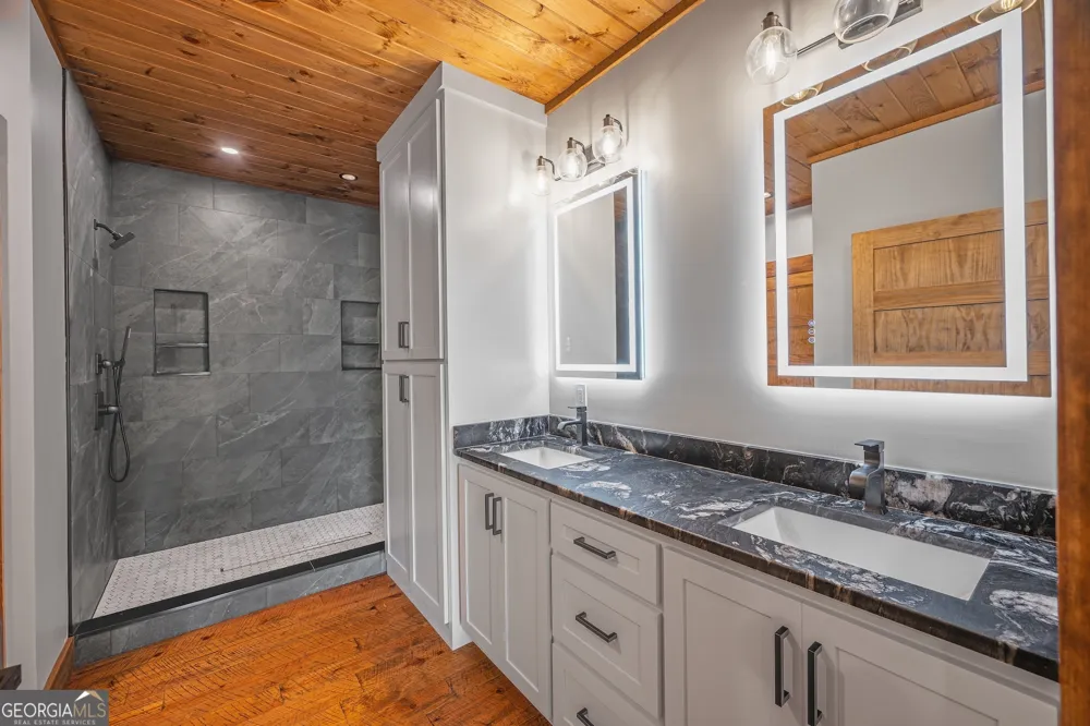 42 Waterstone WAY Mineral Bluff, GA 30559