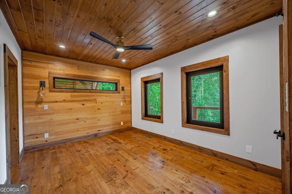 42 Waterstone WAY Mineral Bluff, GA 30559