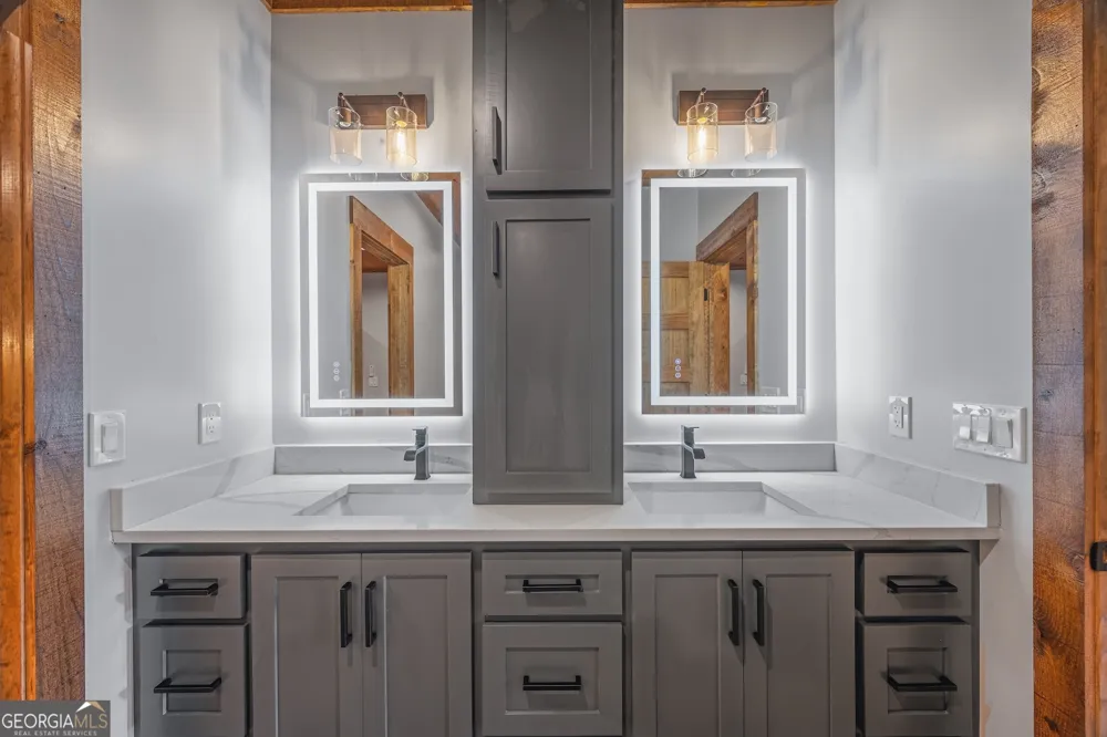 42 Waterstone WAY Mineral Bluff, GA 30559