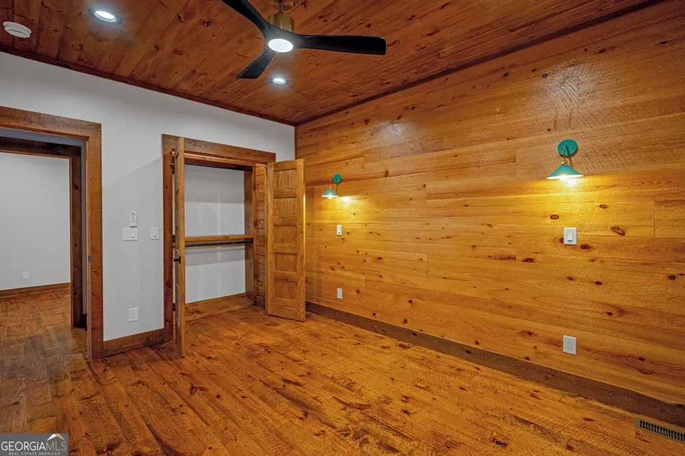 42 Waterstone WAY Mineral Bluff, GA 30559