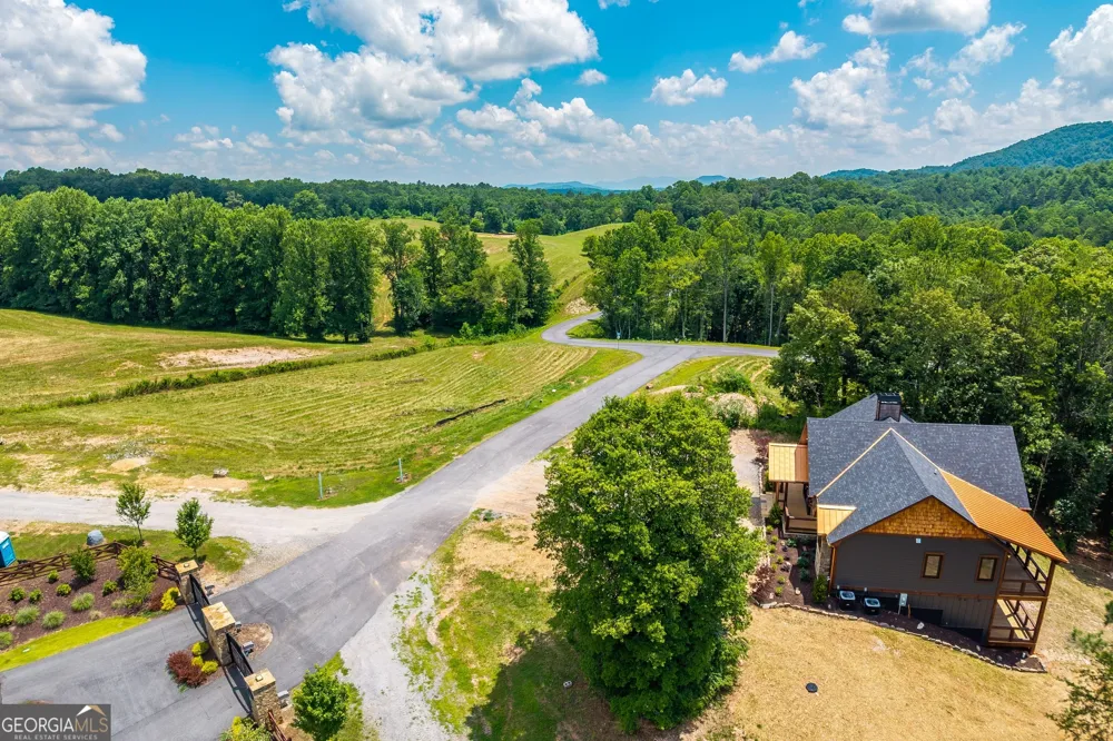 42 Waterstone WAY Mineral Bluff, GA 30559