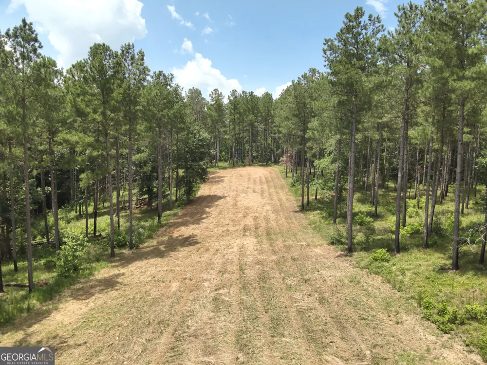 360 Happy Hollow RD Comer, GA 30629