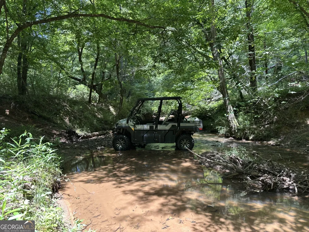 360 Happy Hollow RD Comer, GA 30629
