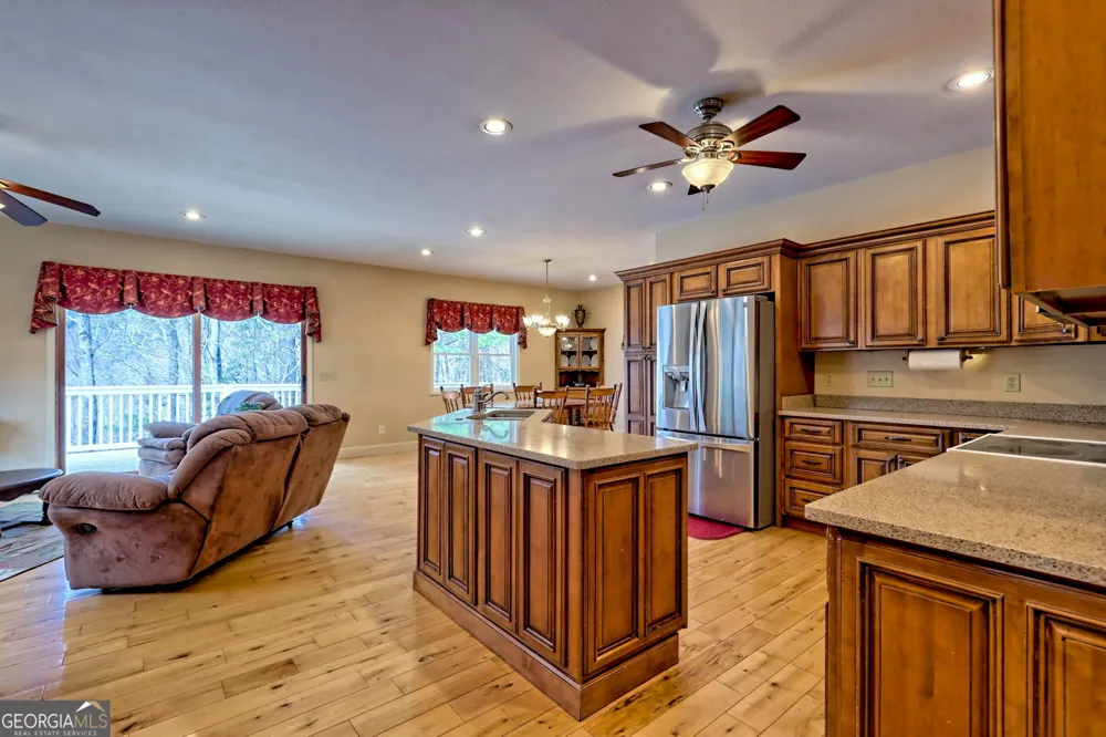 1068 Coleman River RD Clayton, GA 30525