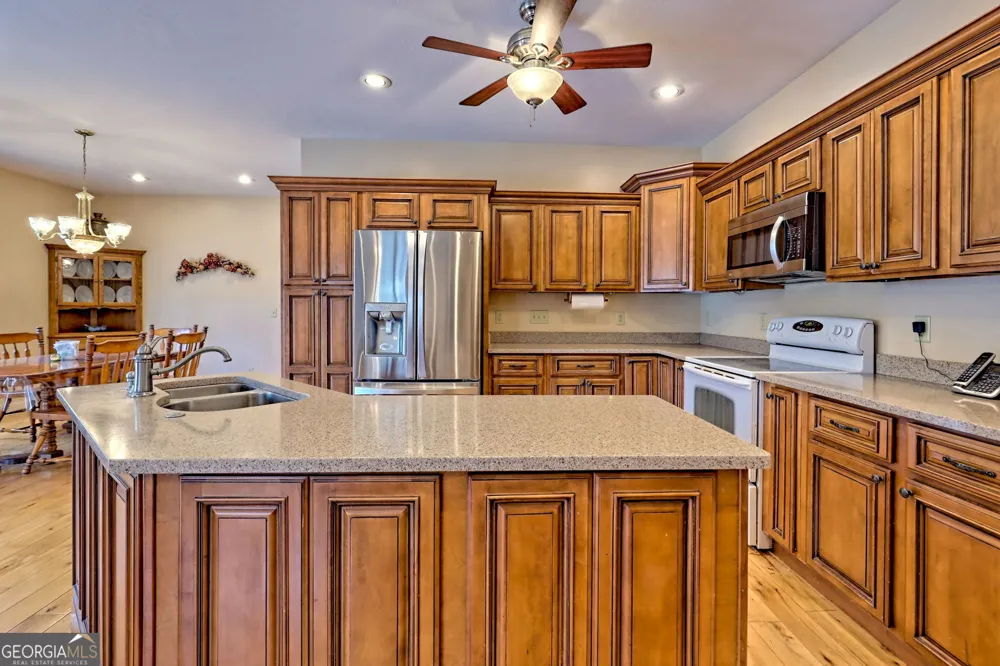 1068 Coleman River RD Clayton, GA 30525