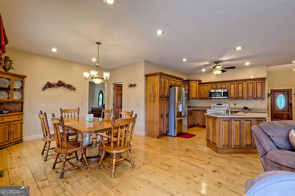 1068 Coleman River RD Clayton, GA 30525
