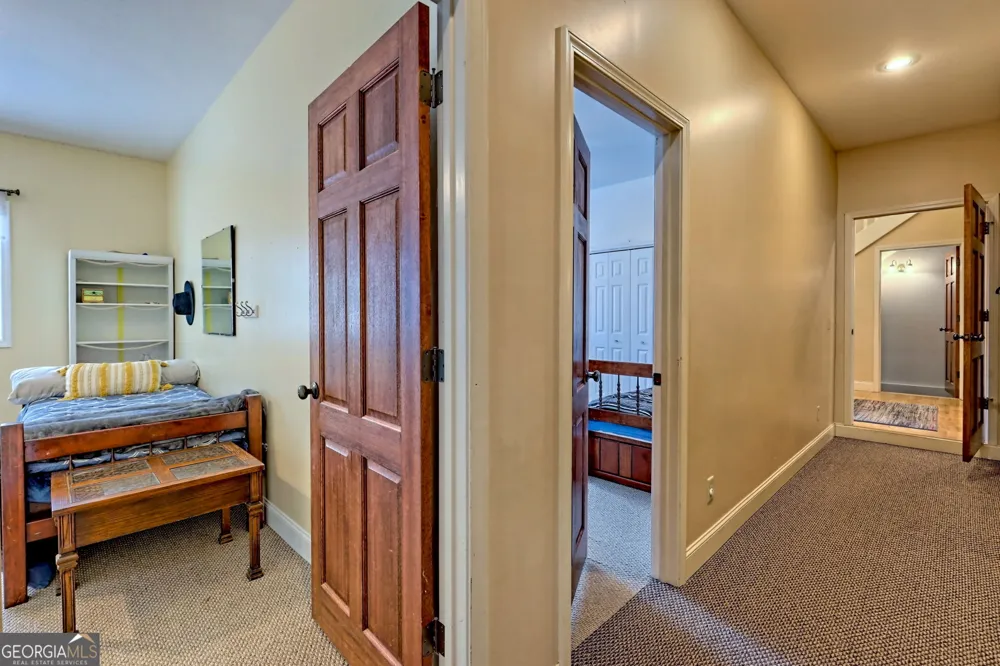 1068 Coleman River RD Clayton, GA 30525