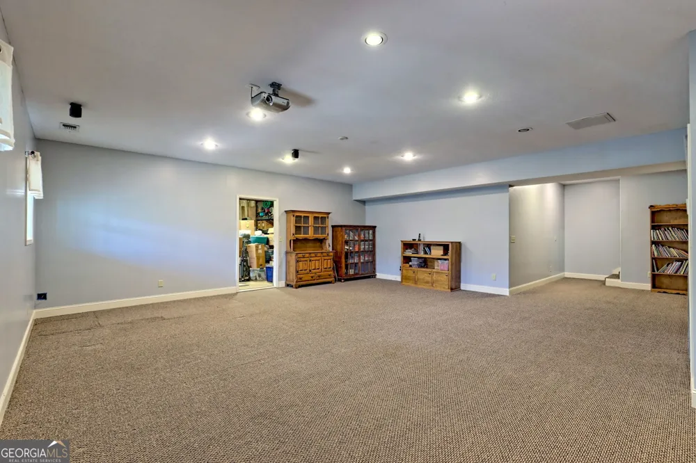 1068 Coleman River RD Clayton, GA 30525