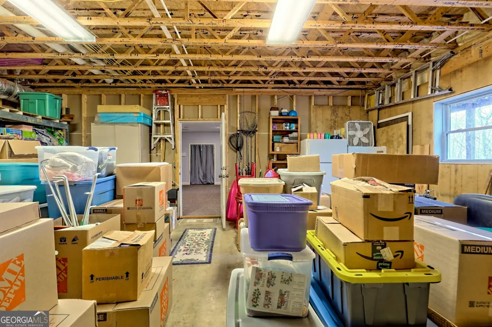 1068 Coleman River RD Clayton, GA 30525