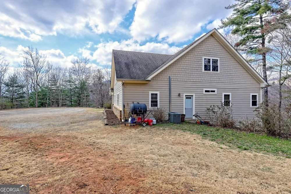 1068 Coleman River RD Clayton, GA 30525