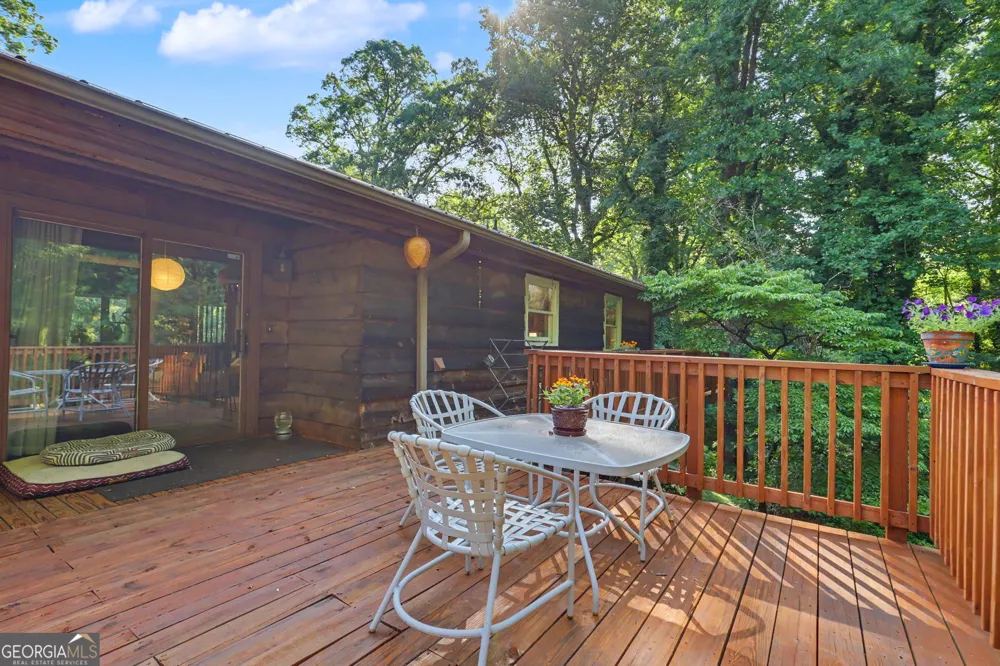 106 Post Oak ST Clayton, GA 30525