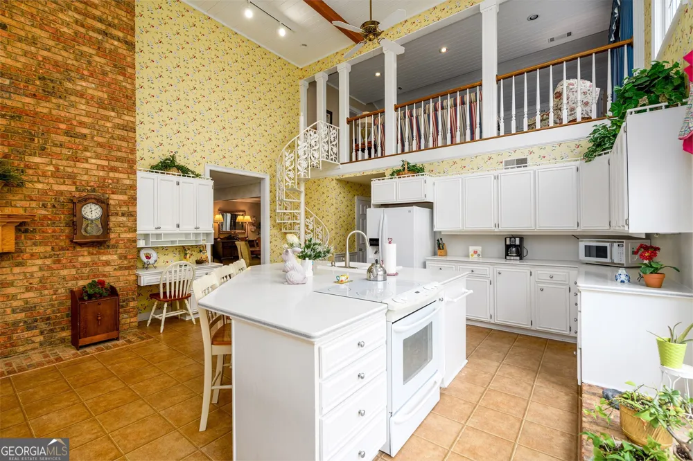 3421 Chestatee RD Gainesville, GA 30506