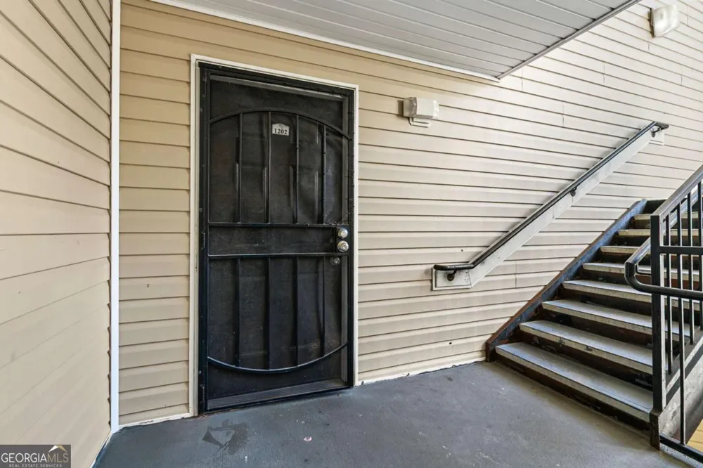 1202 Fairington Village DR Lithonia, GA 30038