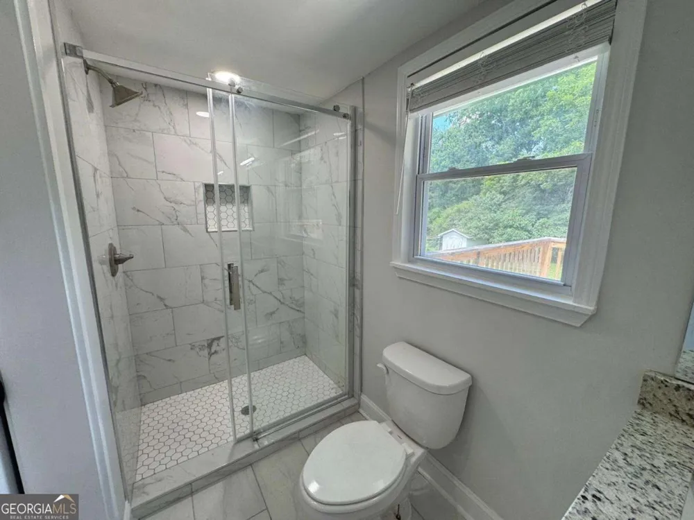 69 Fourth ST Griffin, GA 30223