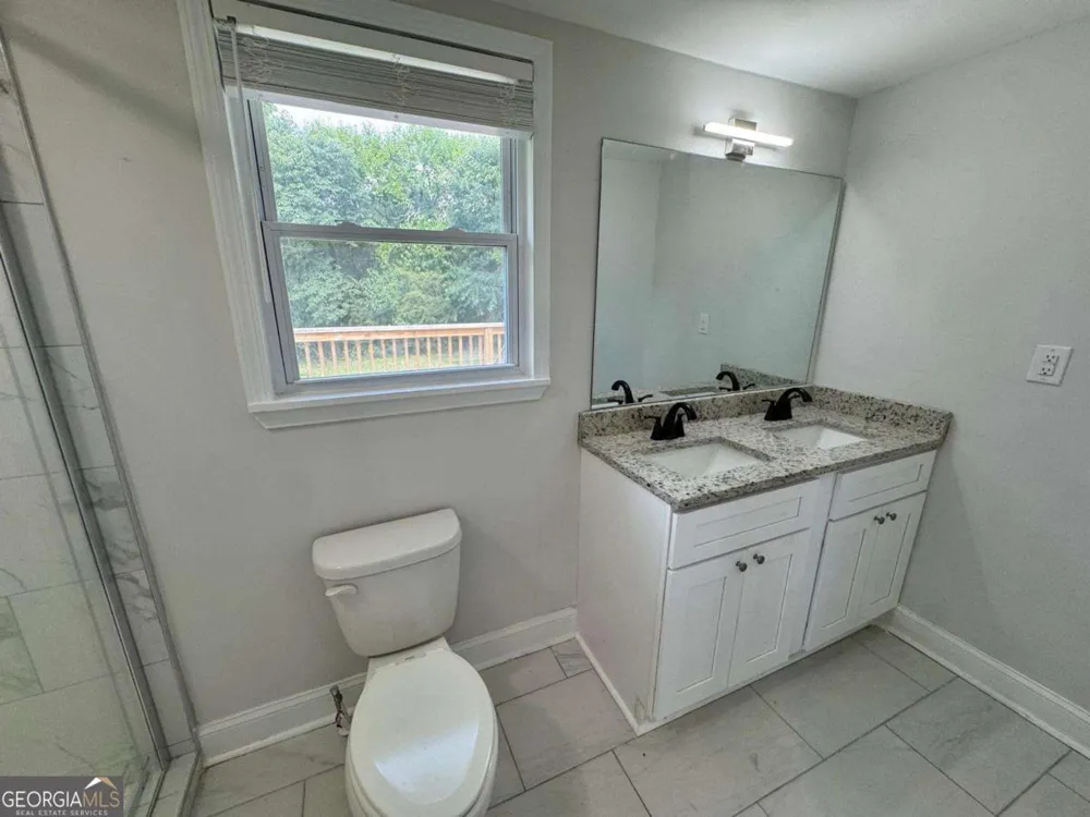 69 Fourth ST Griffin, GA 30223