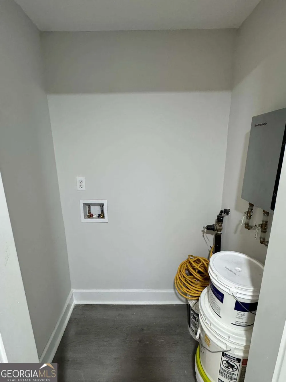 69 Fourth ST Griffin, GA 30223