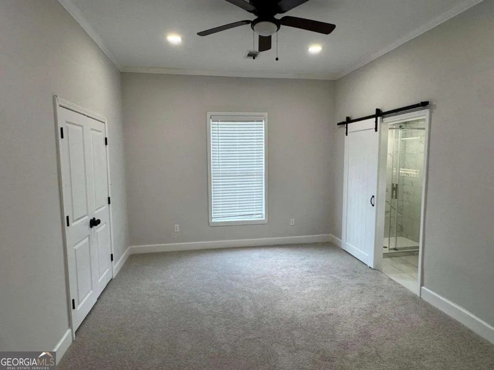 69 Fourth ST Griffin, GA 30223