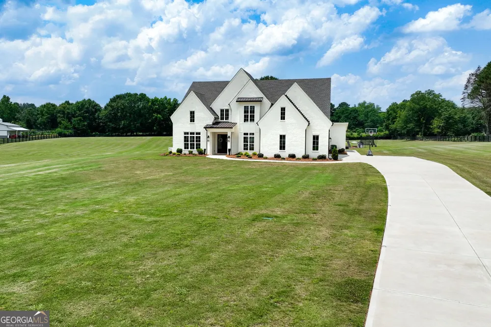 1526 Clover LN Bishop, GA 30621