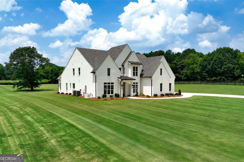 1526 Clover LN Bishop, GA 30621