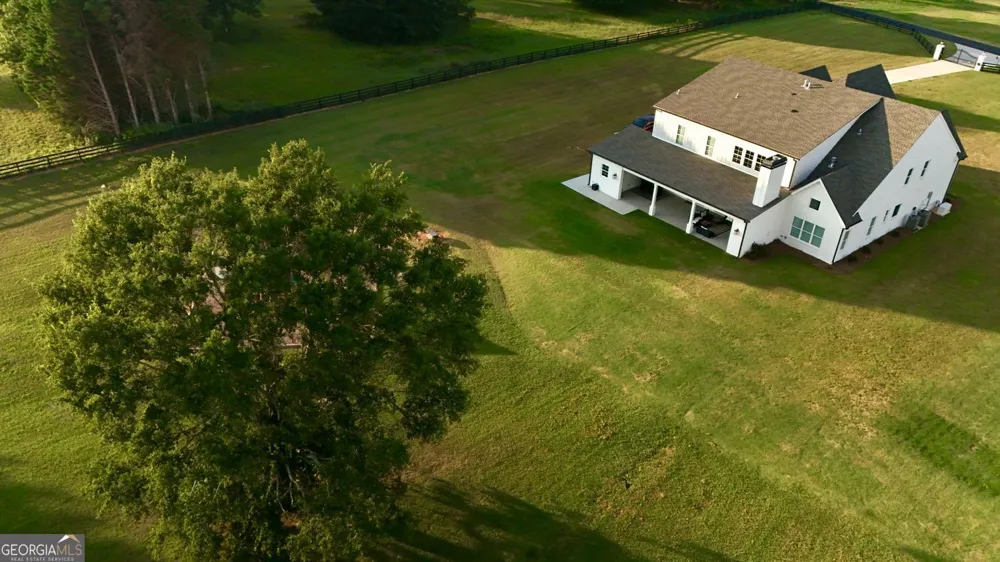 1526 Clover LN Bishop, GA 30621