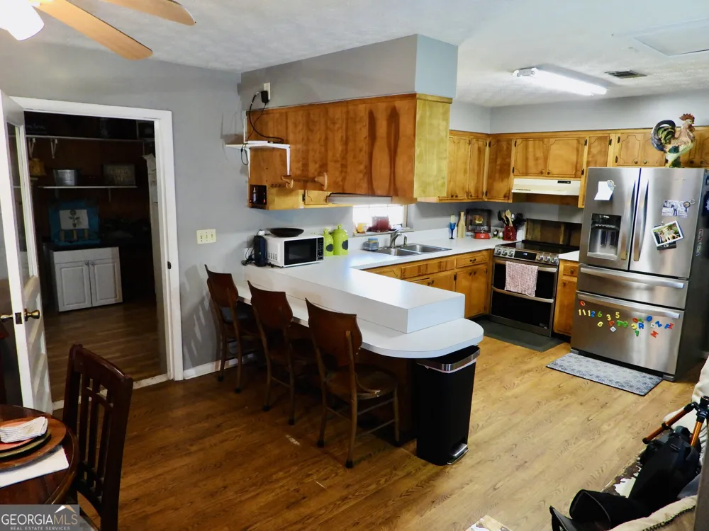 379 Bob Thrift RD St. George, GA 31562