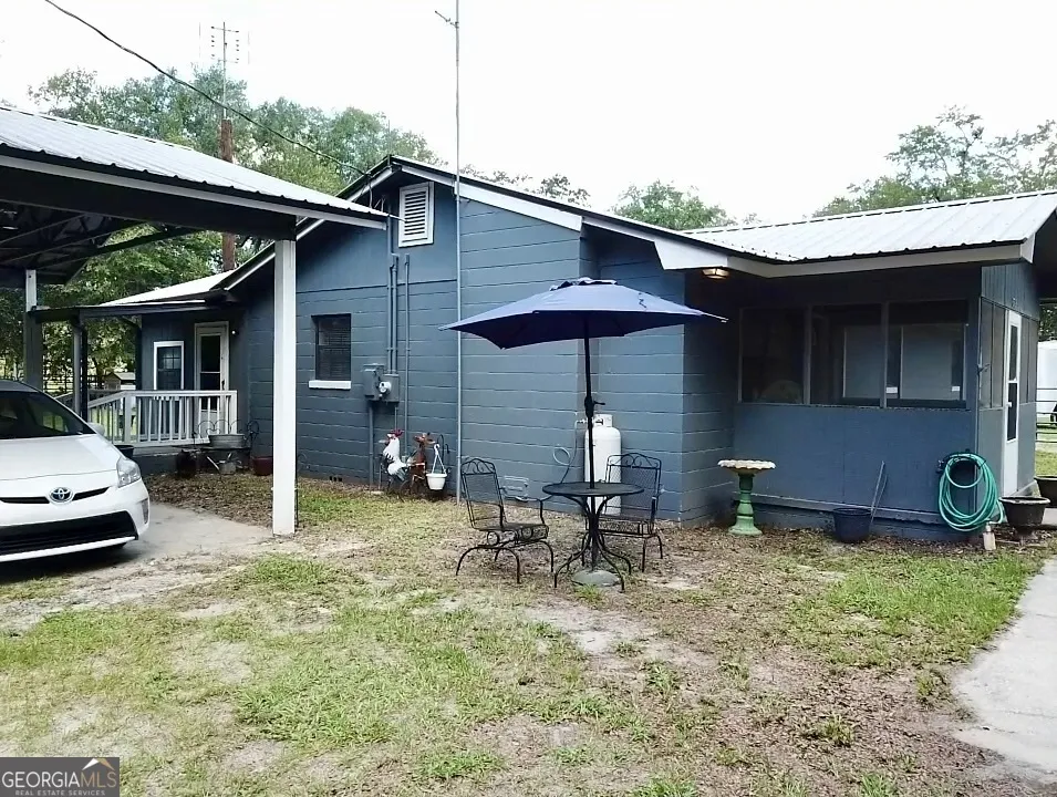 379 Bob Thrift RD St. George, GA 31562
