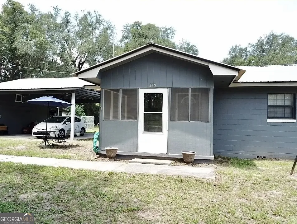 379 Bob Thrift RD St. George, GA 31562