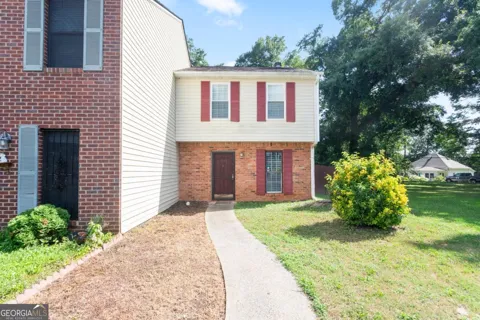 1585 Springleaf PT SE