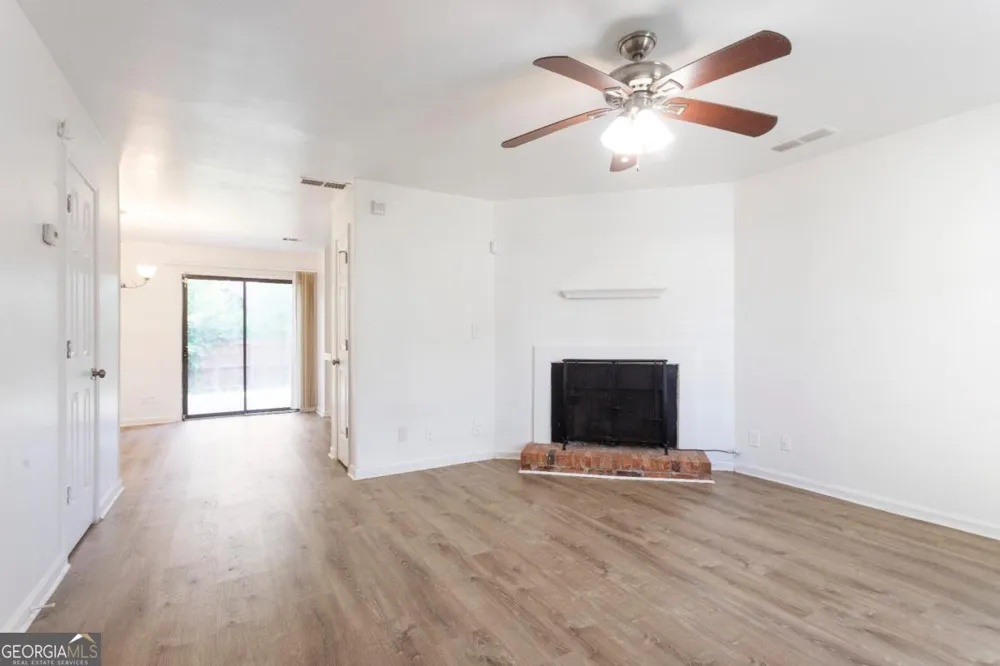 1585 Springleaf PT SE Smyrna, GA 30080
