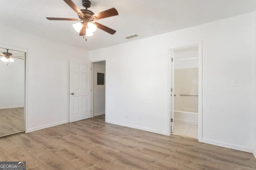 1585 Springleaf PT SE Smyrna, GA 30080