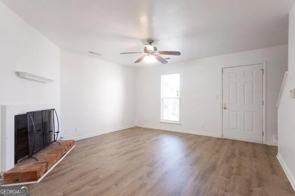 1585 Springleaf PT SE Smyrna, GA 30080