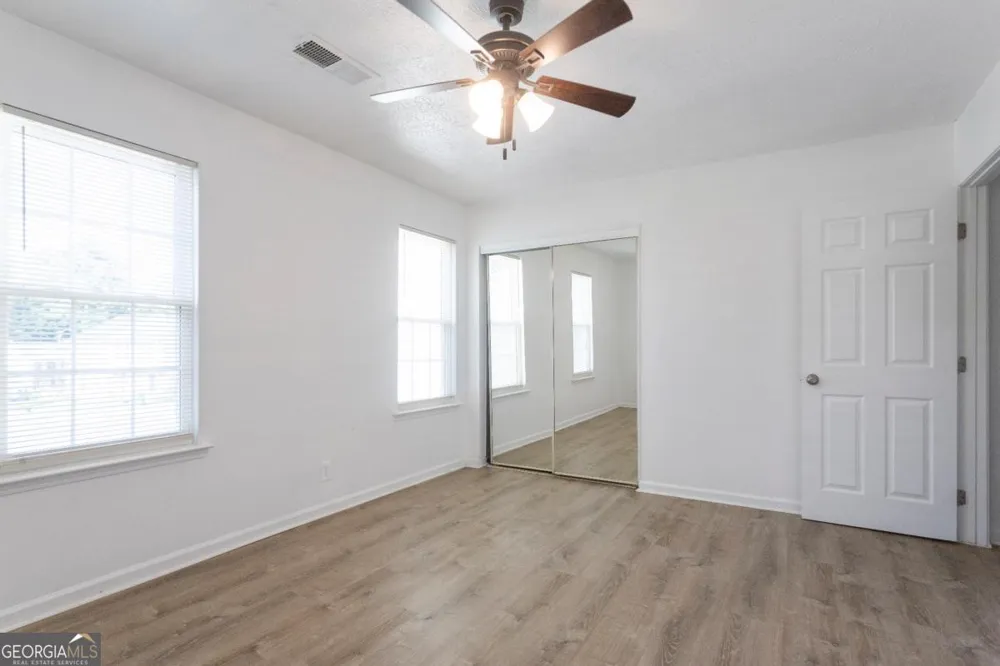 1585 Springleaf PT SE Smyrna, GA 30080