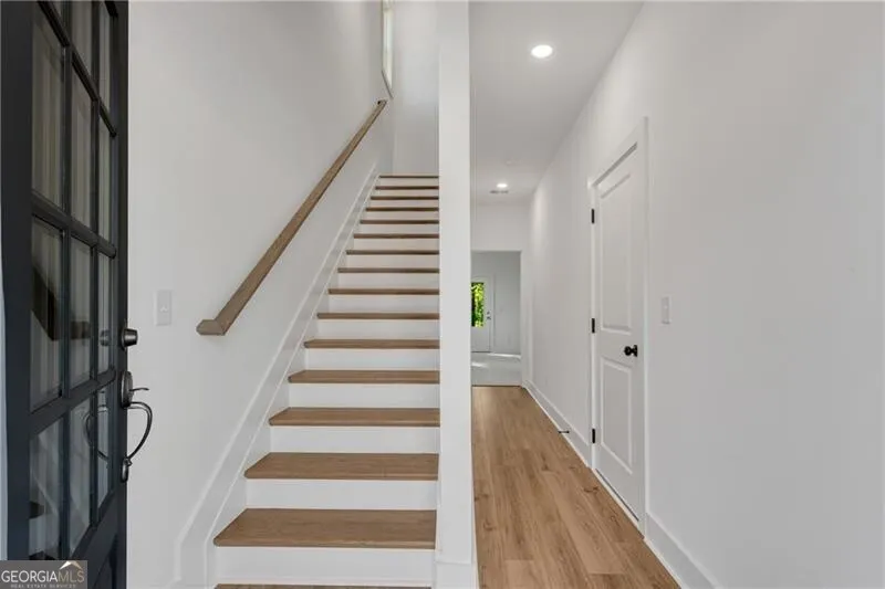 287 Bell Grove LN Suwanee, GA 30024