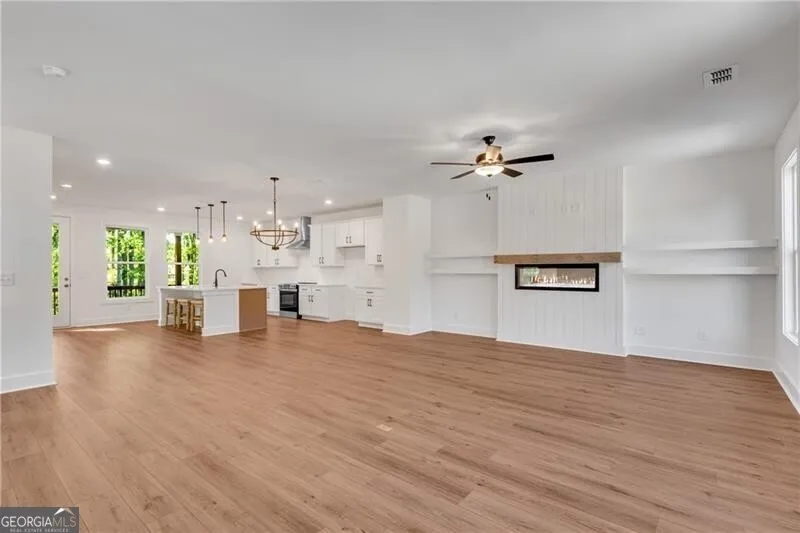 287 Bell Grove LN Suwanee, GA 30024
